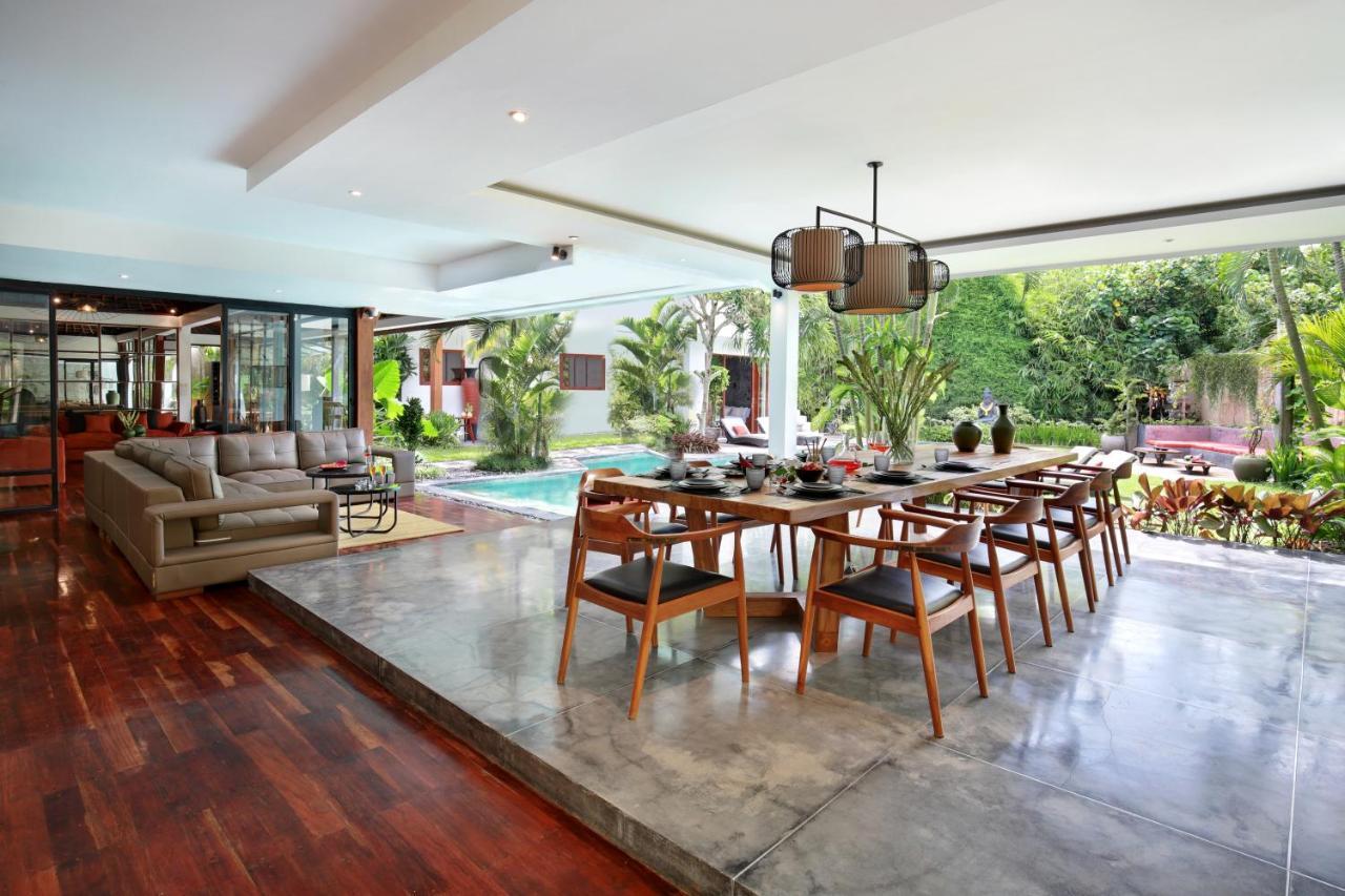 Villa Think Know - Think Again! Stunning Large Luxxe 7bed *